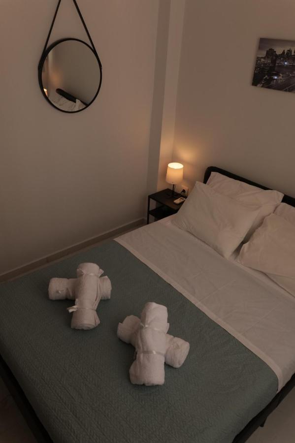 King'S Gambit Suite Thessaloniki Exterior photo